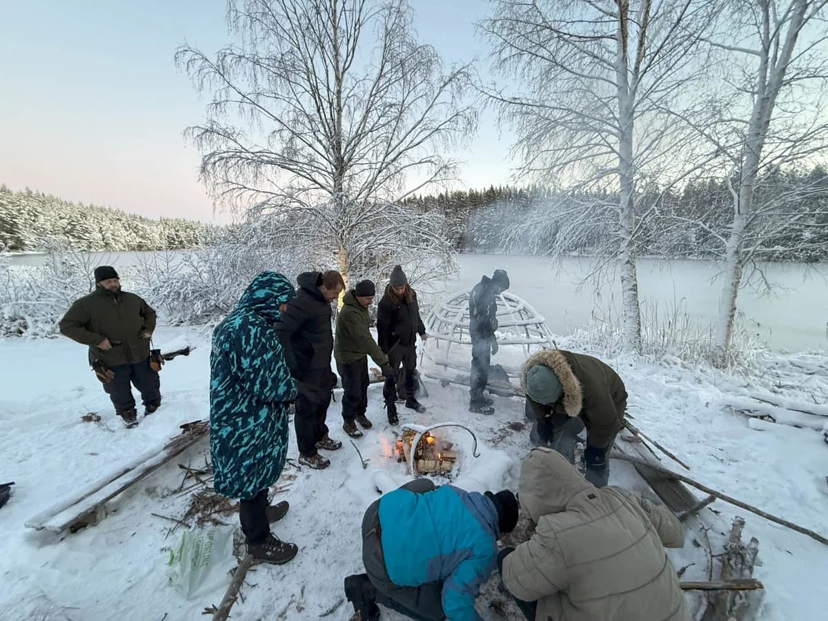 Nature and earth skills are a key pillar at our men retreat in Sweden